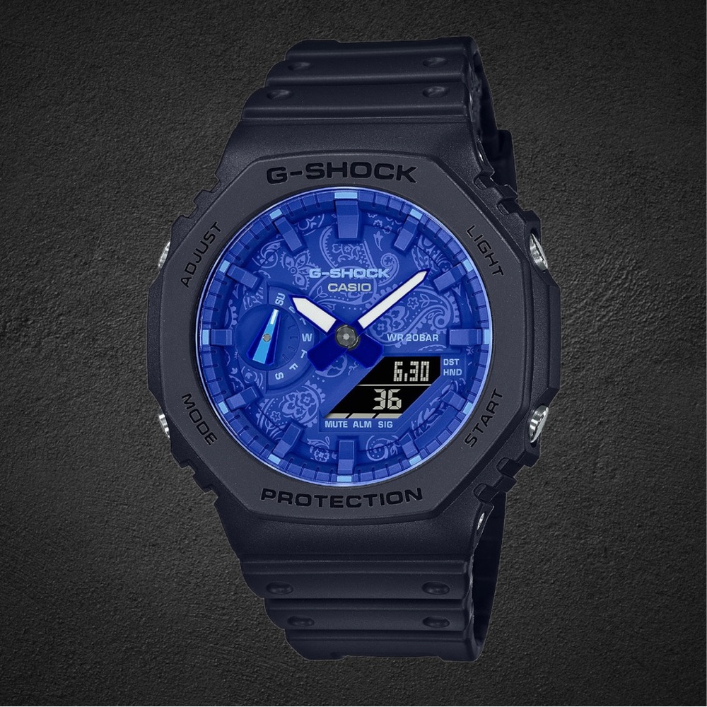 New in box! Men’s blue paisley patterned G-Shock watch 46mm $100 retail!